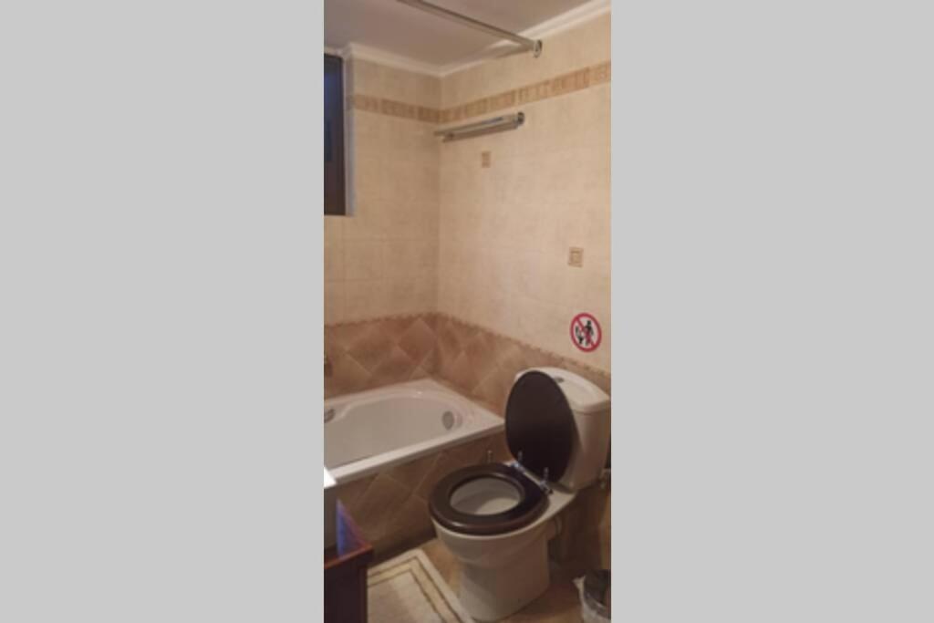 Artemis Penthouse 10 Minute From National Airportヴィラ エクステリア 写真