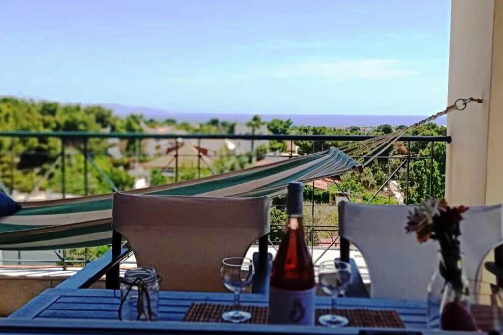 Artemis Penthouse 10 Minute From National Airportヴィラ エクステリア 写真